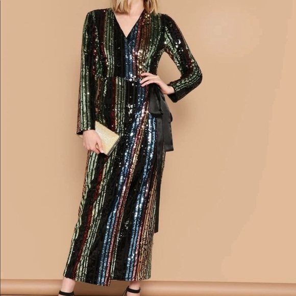 🆕Striped sequin patch bow front waist maxi dress - Picture 5 of 8